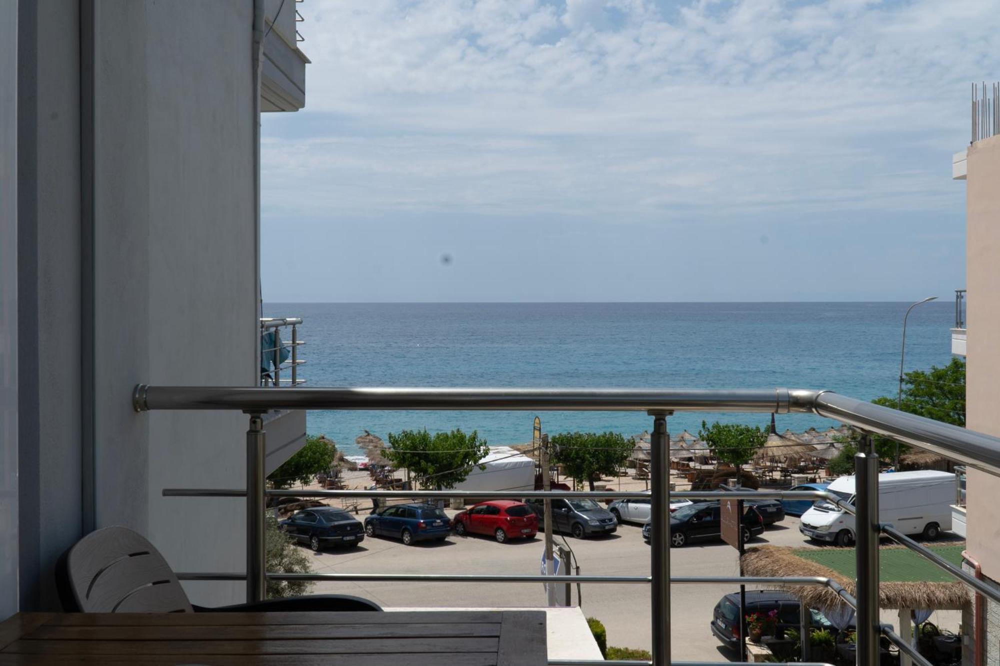 Rondo'S Hotel Himarë Exteriér fotografie